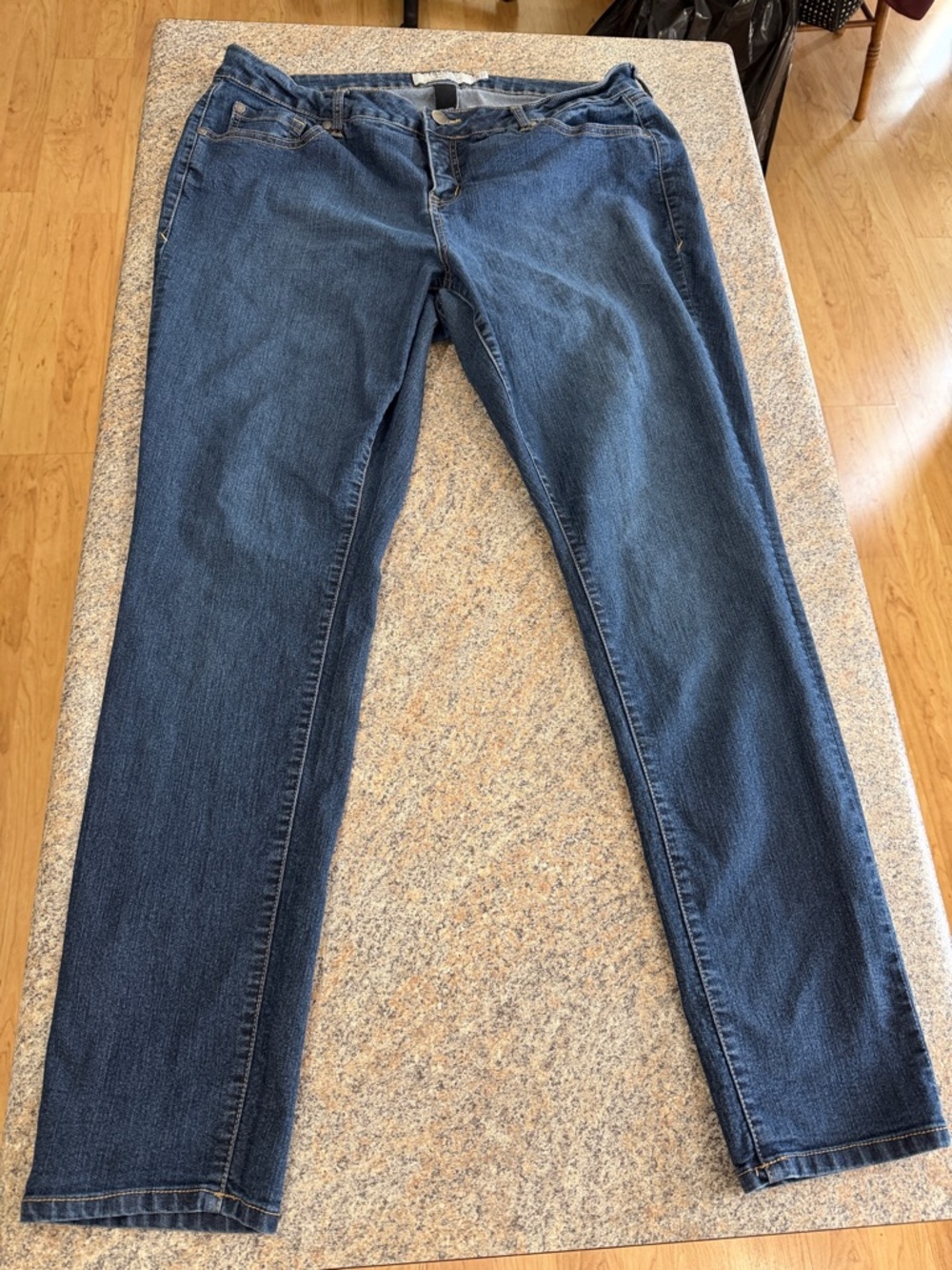 Torrid Classic Women’s Dark Blue Denim Jeans size 18 TALL